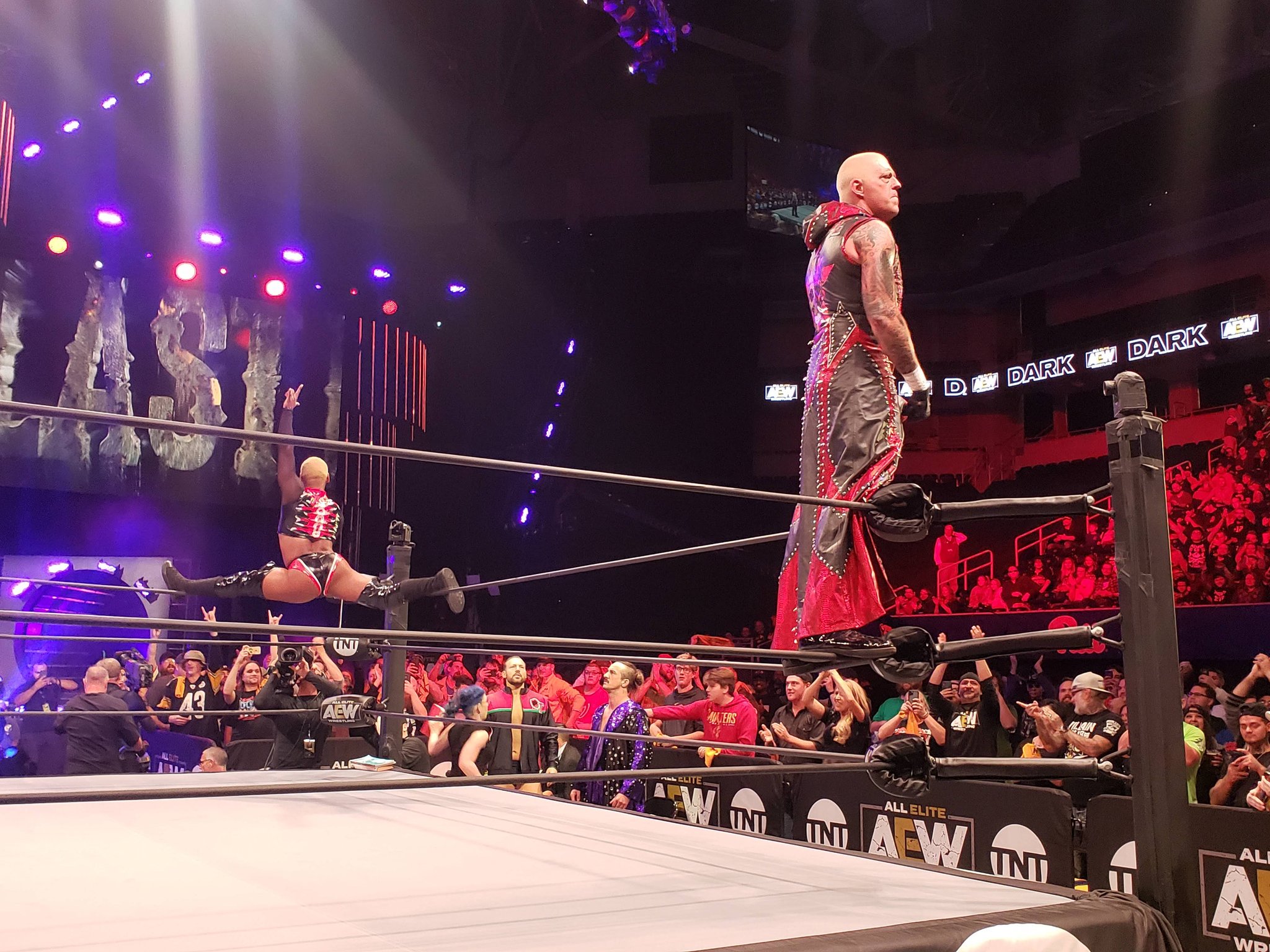 sonny-kiss-dustin-rhodes-aew-dark