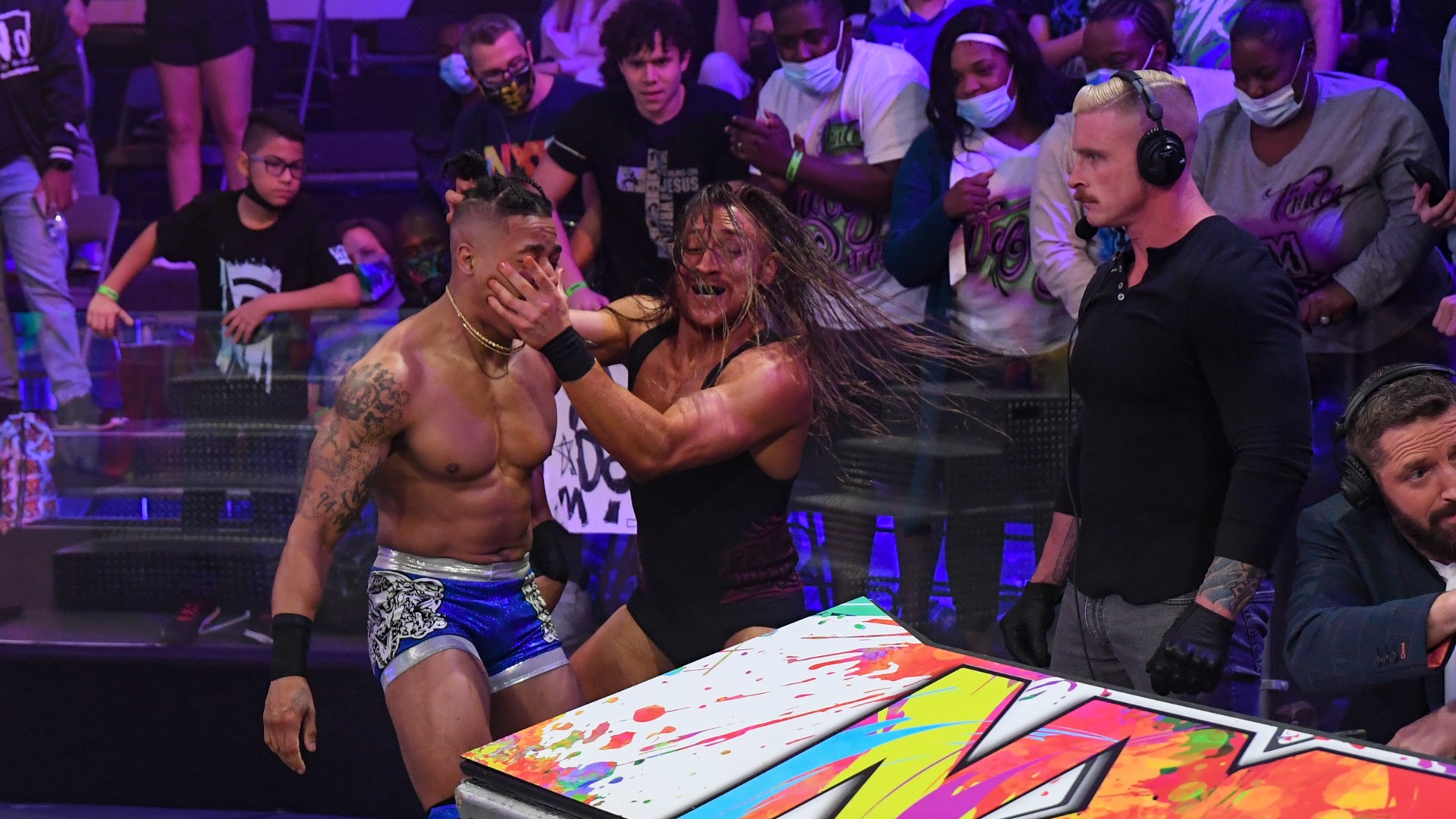 Dexter Lumis deu um show nos comentários do NXT