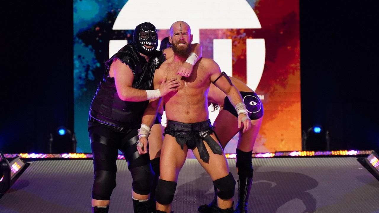 Evil Uno e Stu Grayson na AEW (Foto: Divulgação/AEW)