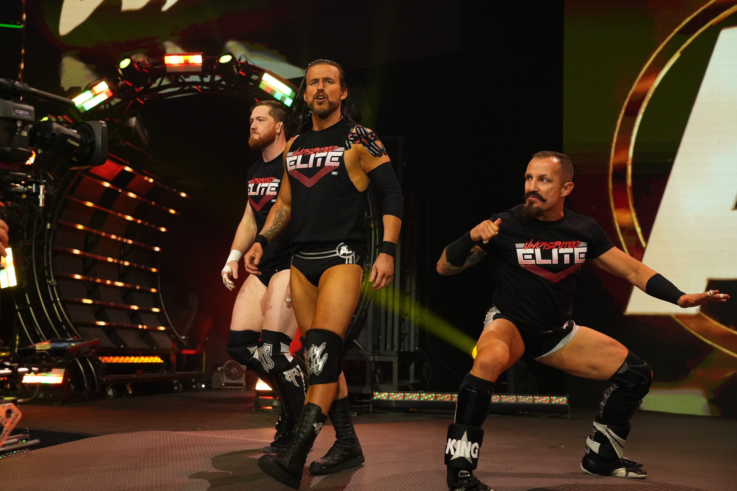 Adam Cole e Kyle O'Reilly não foram liberados para lutar