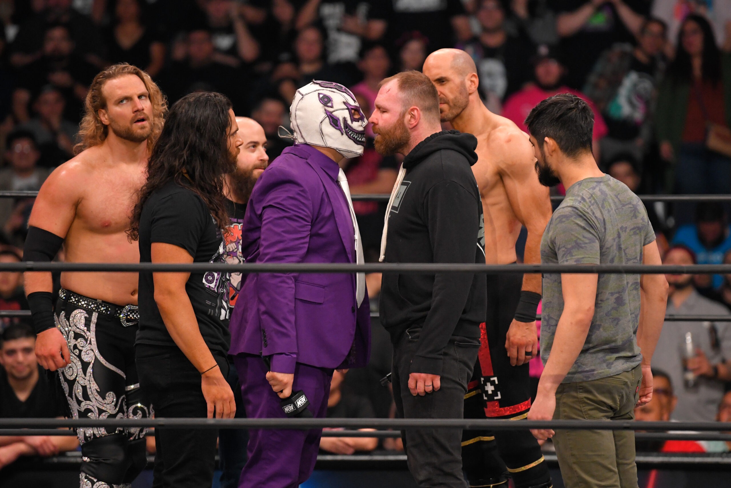 Duas lutas adicionadas ao card do AEW Revolution