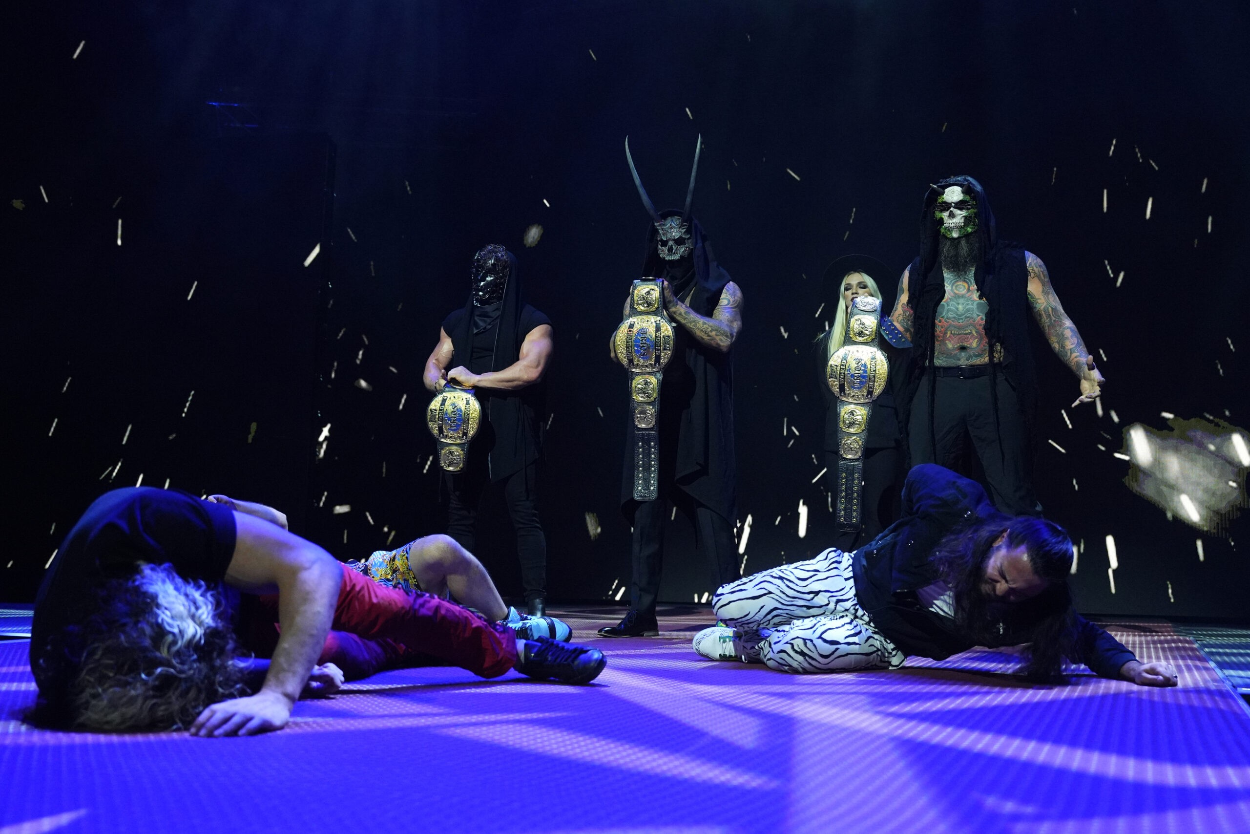 House of Black vence o título de Trios no AEW Revolution