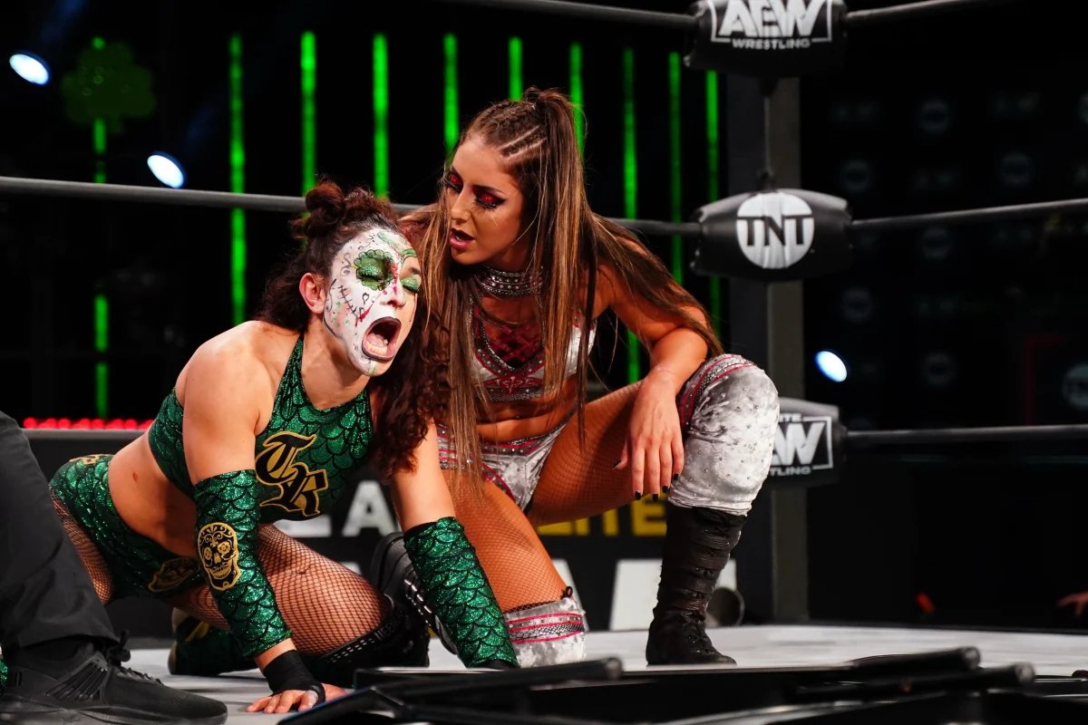 Britt Baker ainda tem um problema com Thunder Rosa