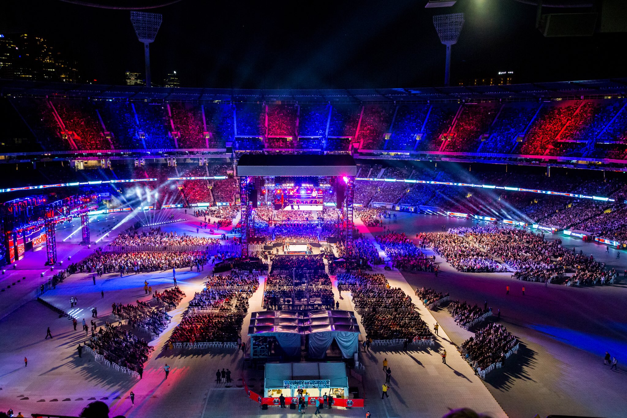 WWE intensifica discussão sobre evento na Austrália
