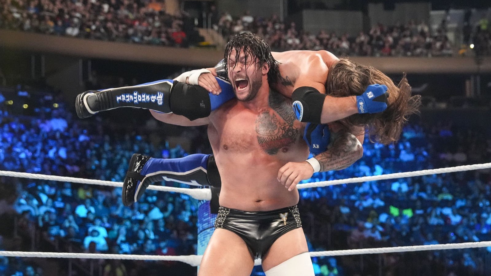 Karrion Kross rasga elogios a AJ Styles