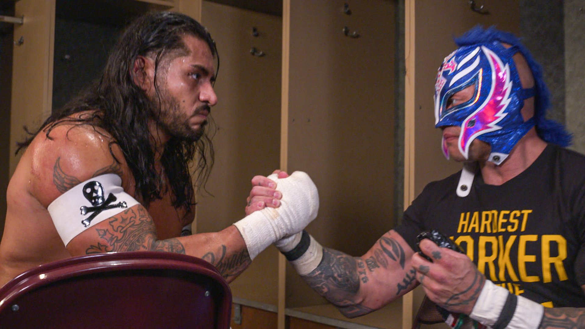 Santos Escobar e Rey Mysterio
