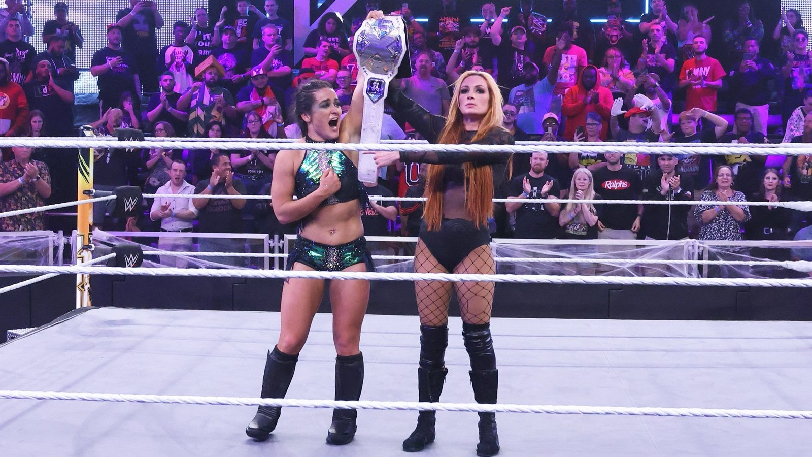 Becky Lynch não estava 100% durante WWE NXT Halloween Havoc