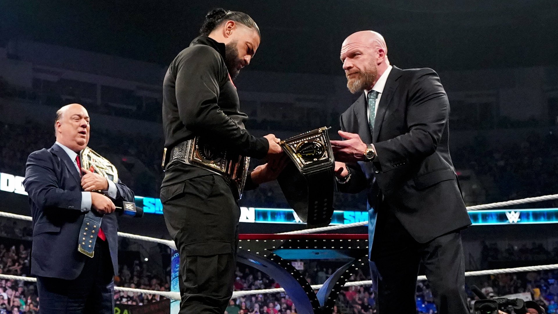 Confira planos para Roman Reigns após saída de Vince McMahon do criativo da WWE