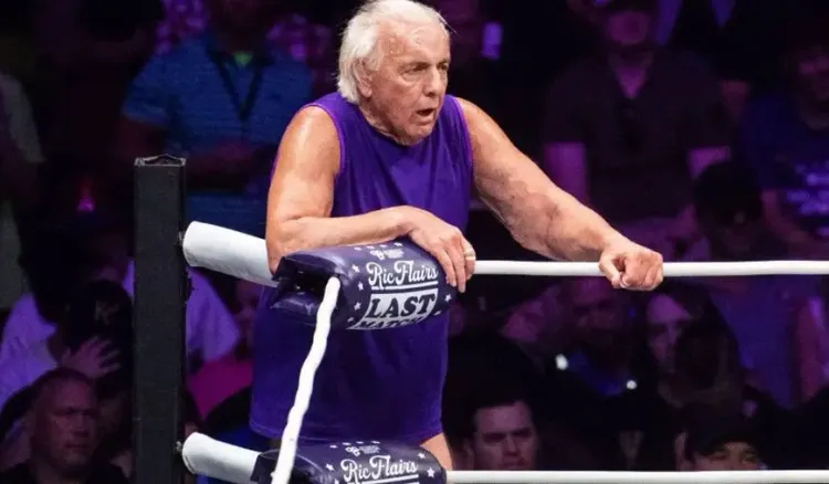 Ric Flair ameaça fazer mais uma luta na carreira