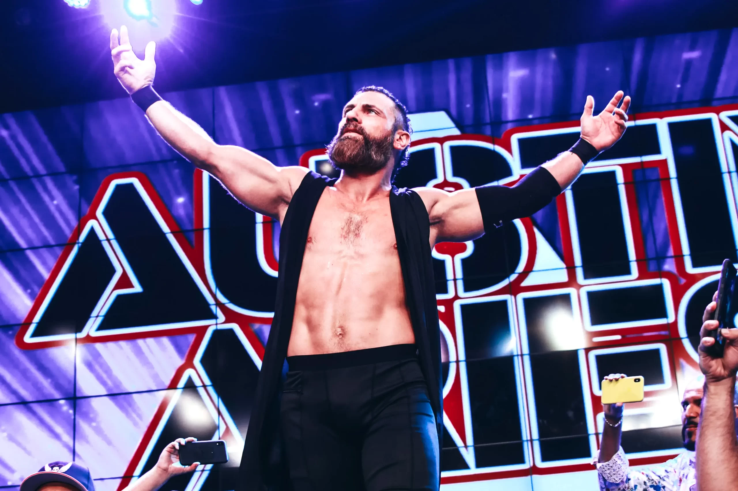 Austin Aries se arrepende de incidente no IMPACT