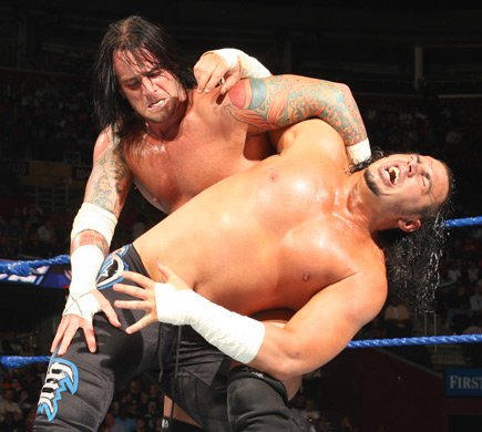 Matt Hardy acredita que CM Punk estará comportado na WWE