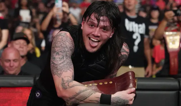 Dominik Mysterio expressa gratidão ao Judgment Day