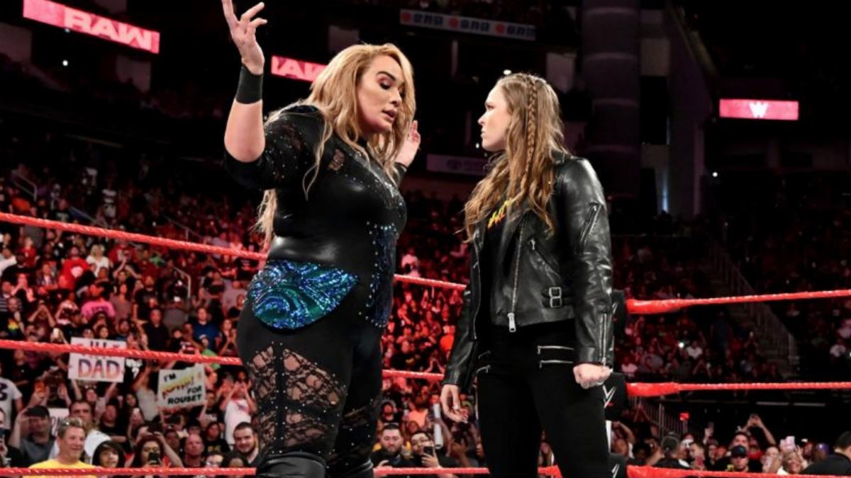 Nia Jax e Ronda Rousey