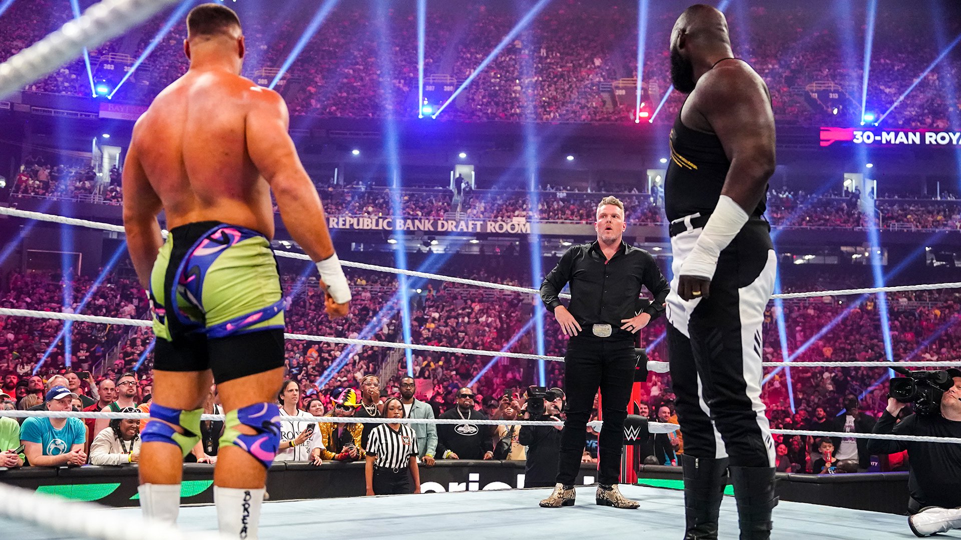 Pat McAfee sobre Royal Rumble: "ninguém me avisou"