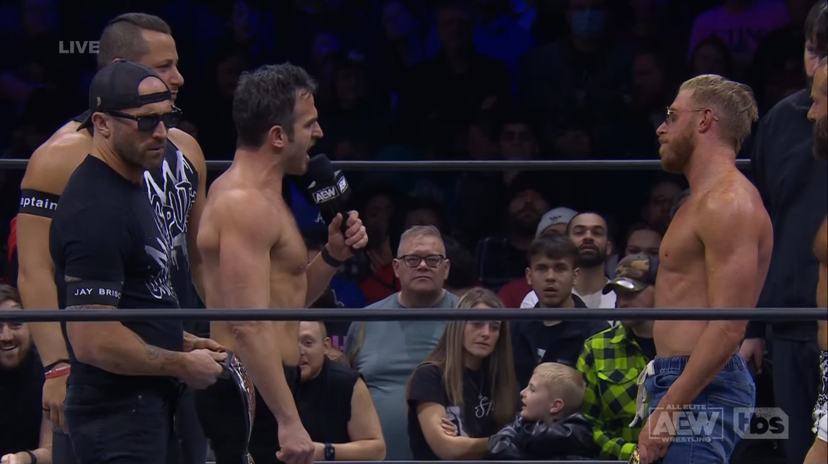 Roderick Strong desafia Orange Cassidy para combate no AEW Revolution 2024