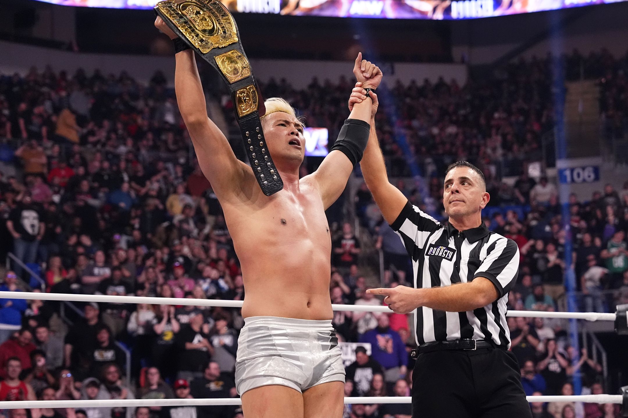 Kazuchika Okada faz primeira defesa de título na AEW