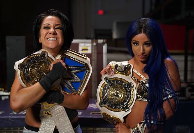 Bayley e Mercedes Mone