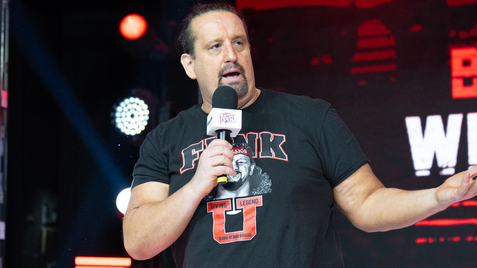 Tommy Dreamer expressou dúvidas sobre Oba Femi no roster principal da WWE