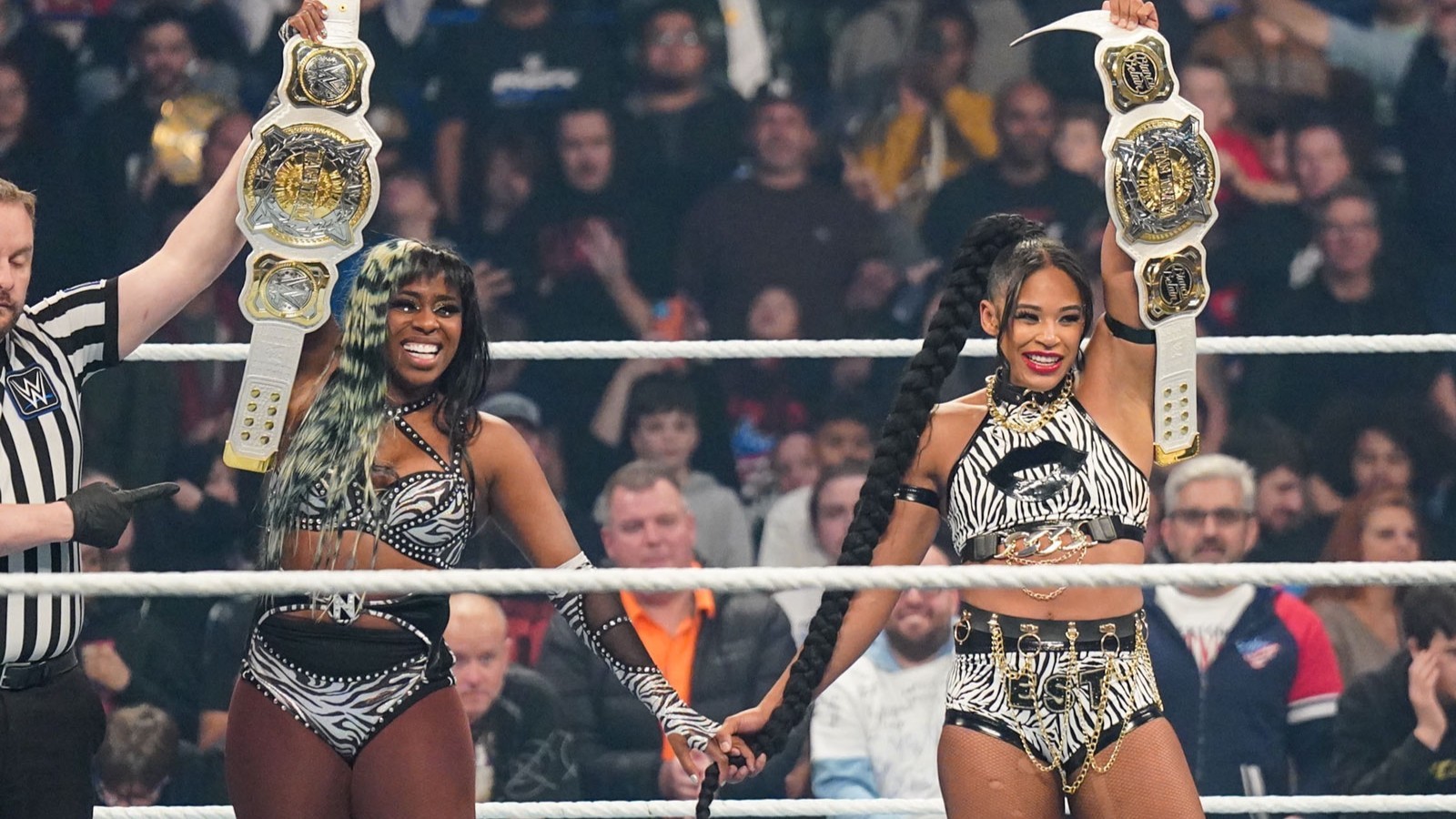 Naomi e Bianca Belair no WWE SmackDown