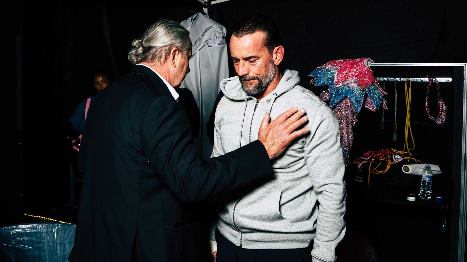 Bret Hart relata humilhação no SummerSlam: “WWE não me deu um assento”