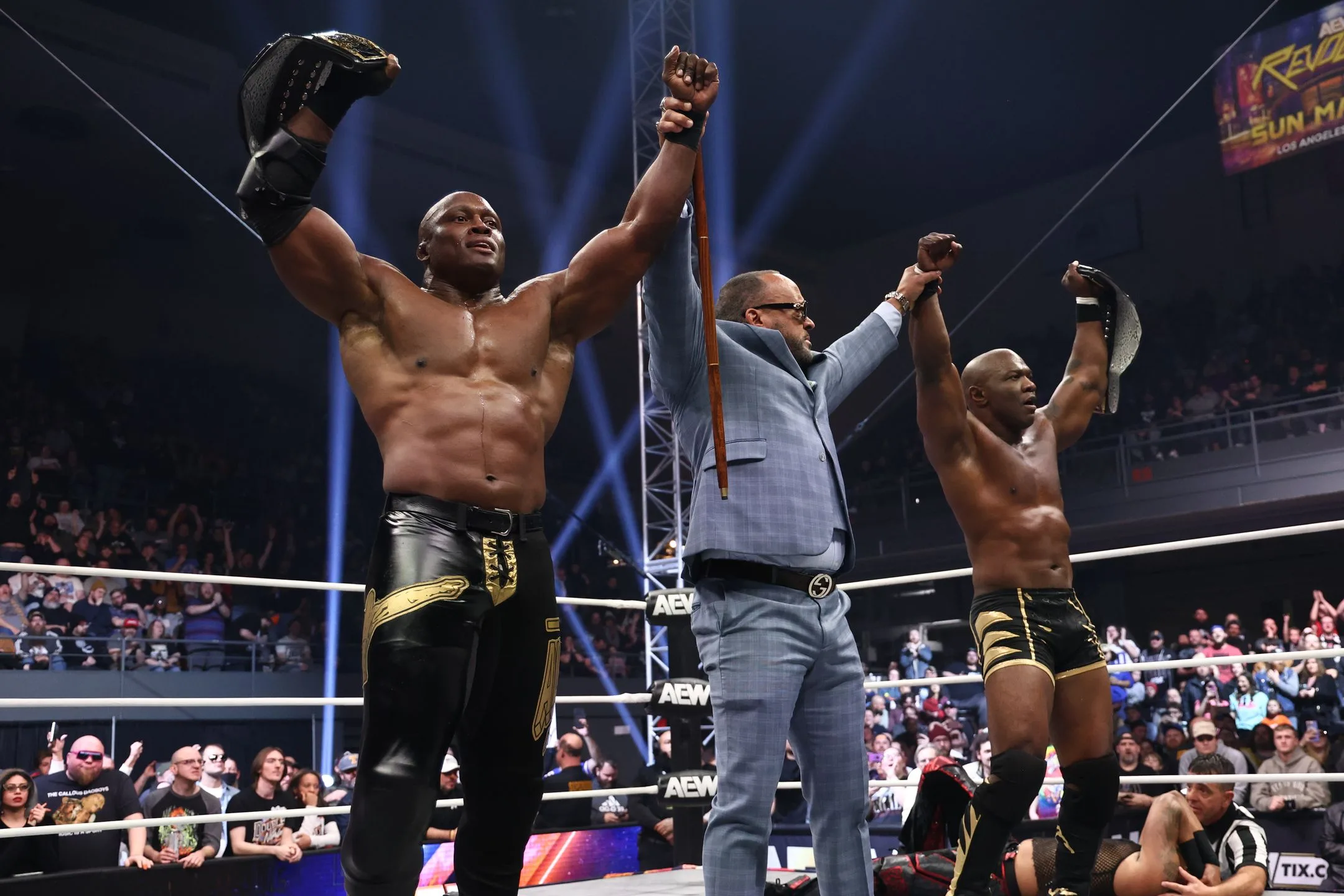 AEW planeja tirar títulos de duplas do Hurt Syndicate